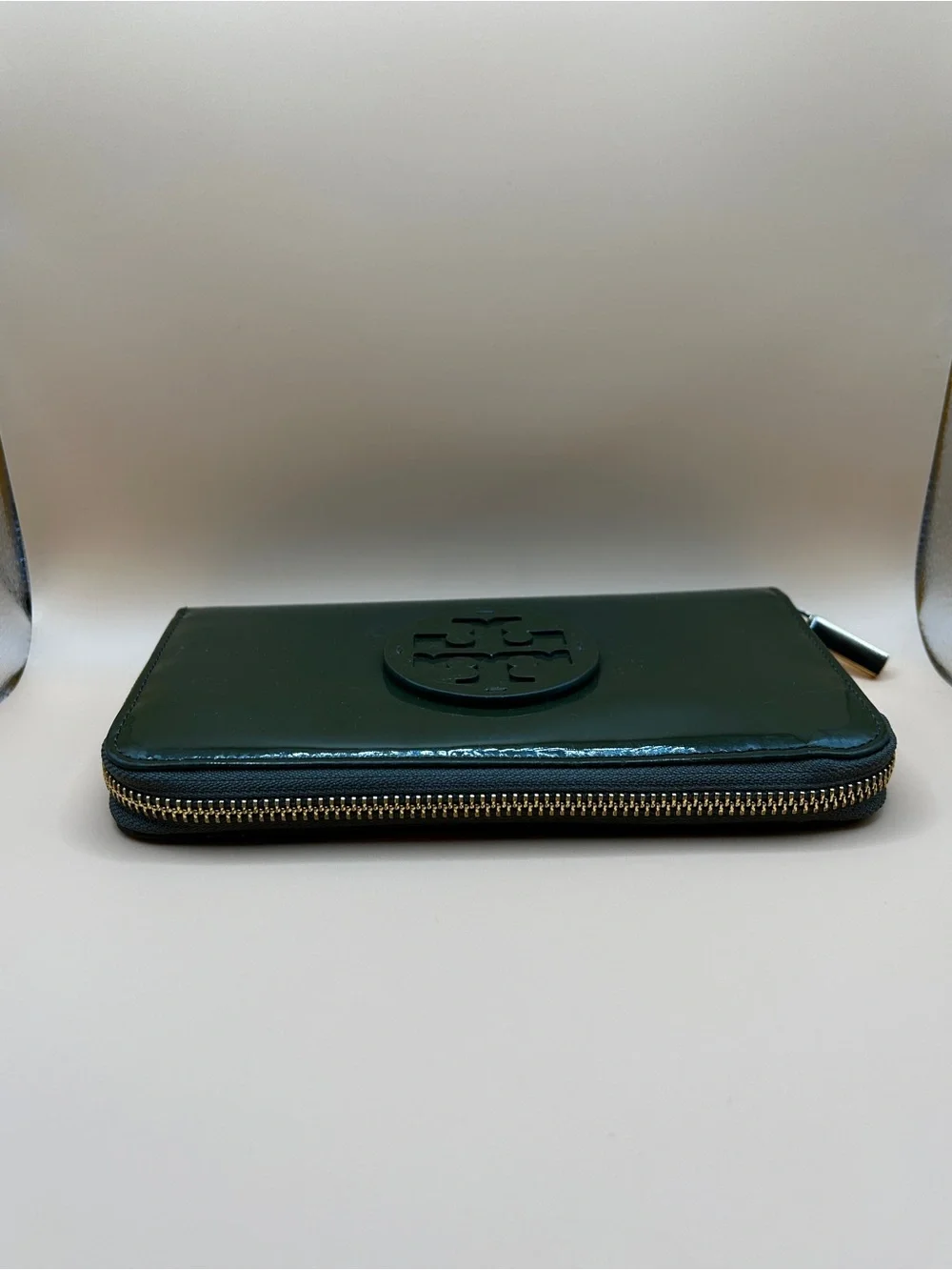 Tory Burch Glossy Forest Green Patent Full Size Zip Wallet GC